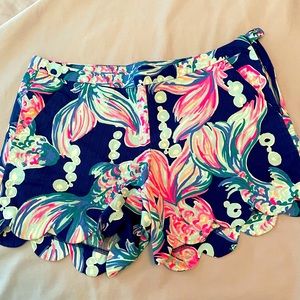 Lilly Pulitzer scalloped shorts